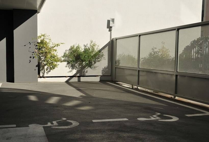 هتل Privilège Hôtel & Apparts Eurociel Centre Comédie