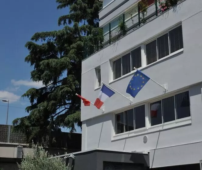 Hotel Privilège Hôtel & Apparts Eurociel Centre Comédie