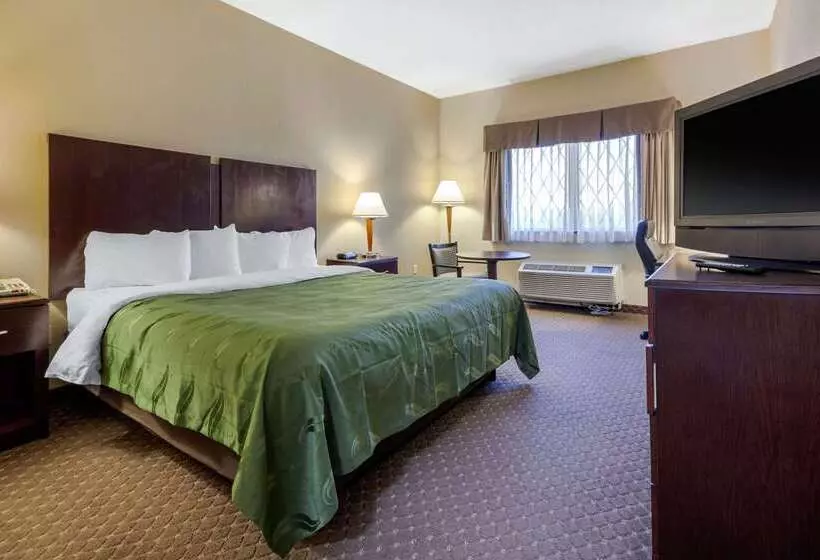 호텔 Quality Inn