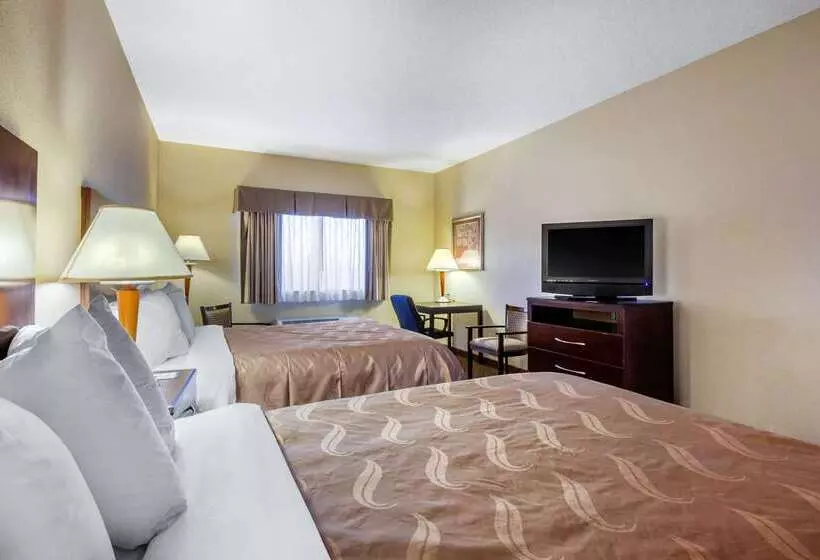 호텔 Quality Inn