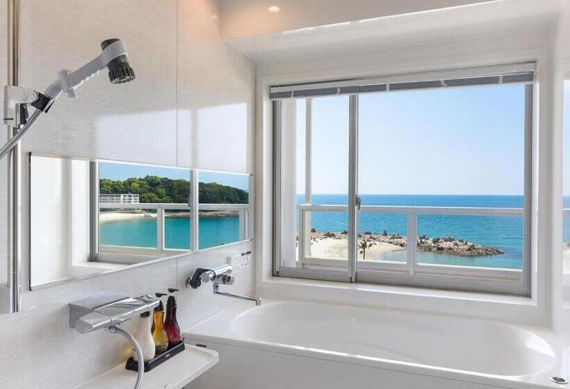 בית מלון כפרי Sanrakuso