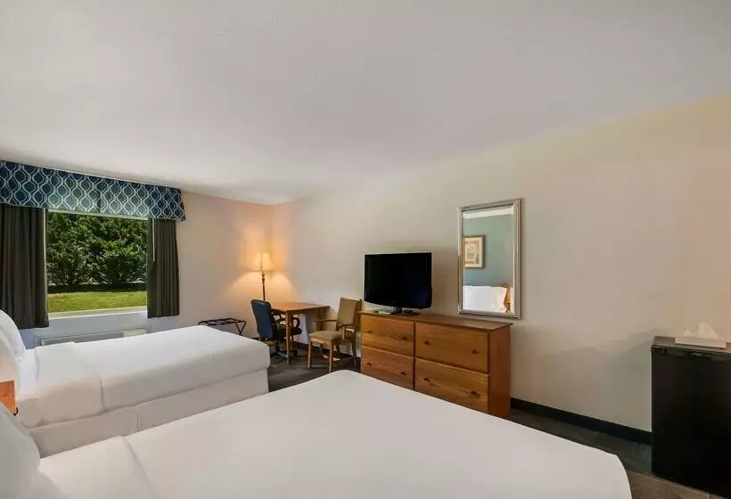 Surestay Plus Hotel By Best Western Berkeley Springs