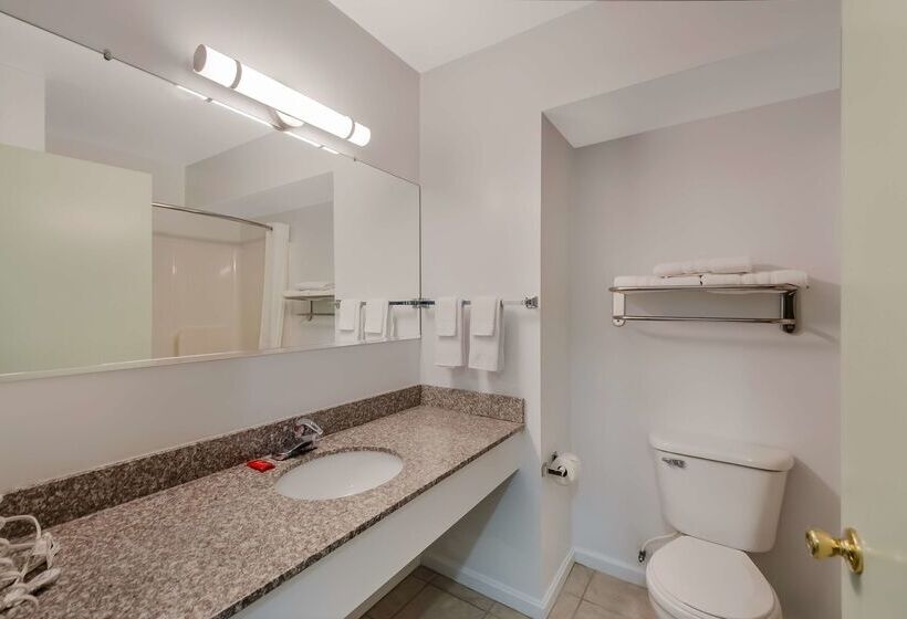 Surestay Plus Hotel By Best Western Berkeley Springs