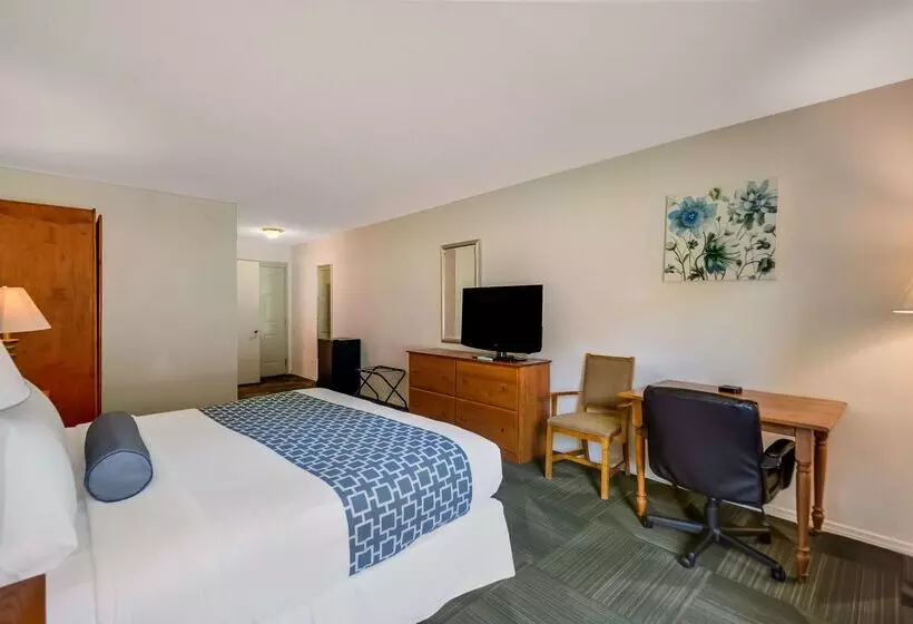 Surestay Plus Hotel By Best Western Berkeley Springs