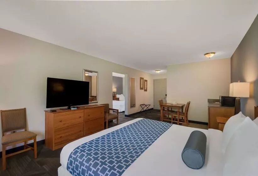 Surestay Plus Hotel By Best Western Berkeley Springs