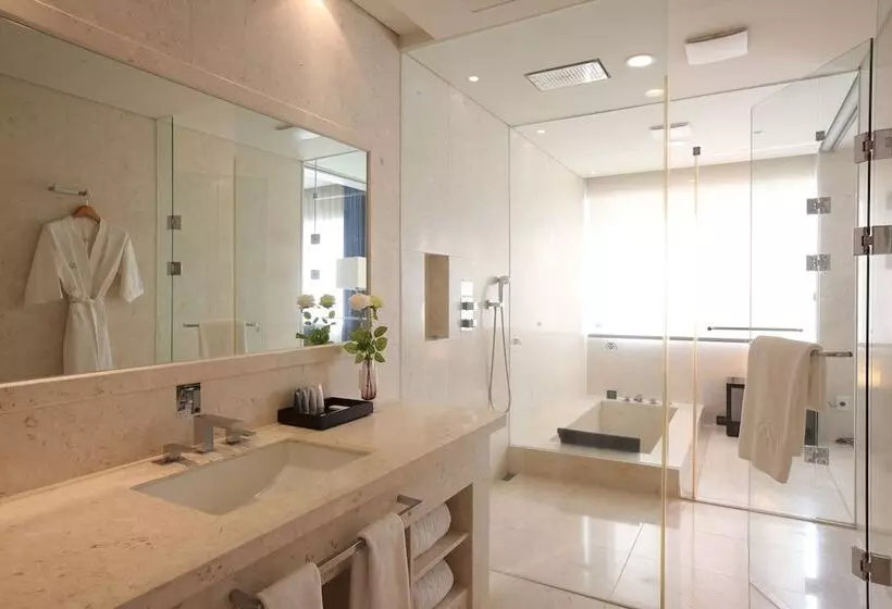 Отель Kinock Pet