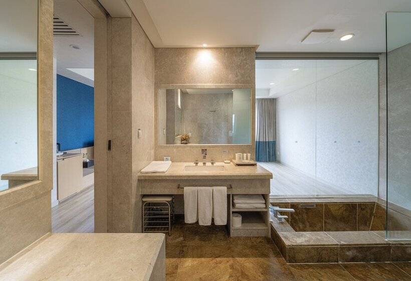 Отель Kinock Pet