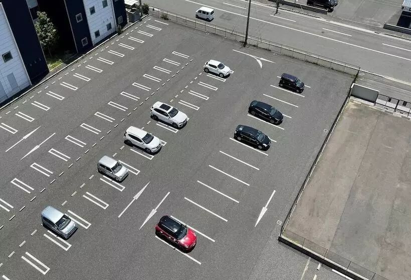 בית מלון כפרי Toyoko Inn Kita-kyushu Kuko