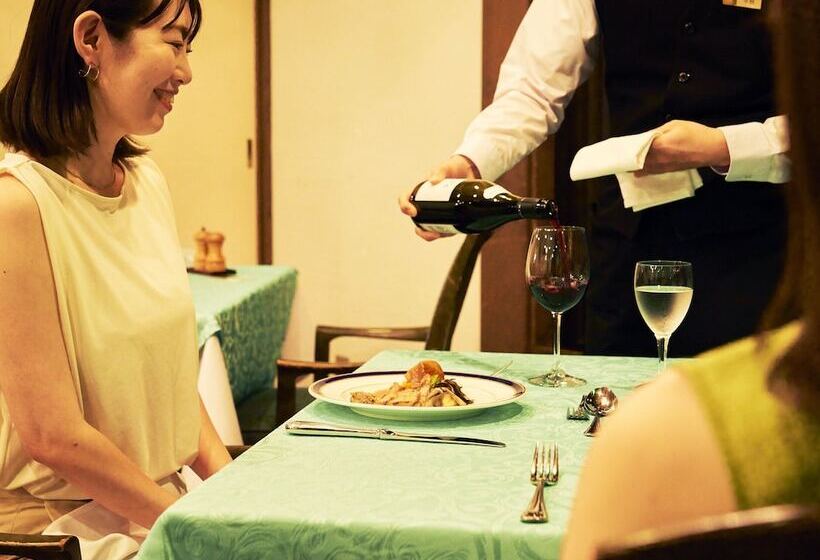 Отель Tsumagoi Prince