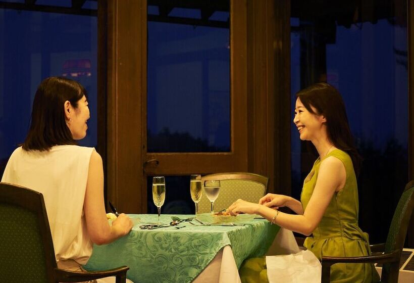 Отель Tsumagoi Prince