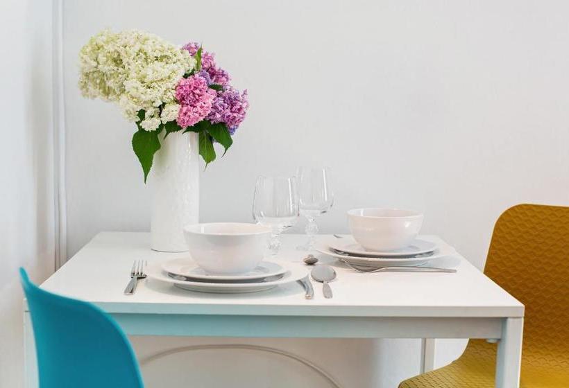 Apartments Warsaw Brzozowa