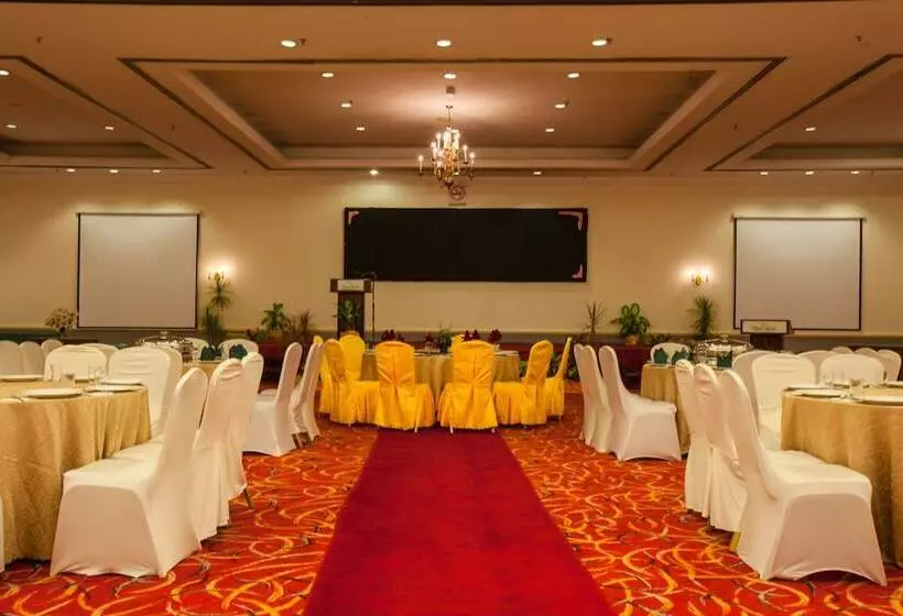 هتل Amverton Heritage Resort