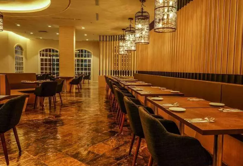 هتل Amverton Heritage Resort