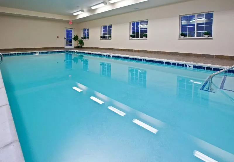 호텔 Candlewood Suites Louisville North, An Ihg