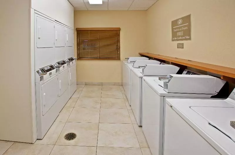 호텔 Candlewood Suites Louisville North, An Ihg