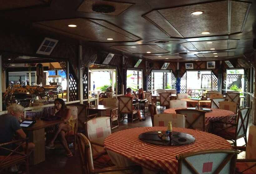 ホテル Coral View Island Resort