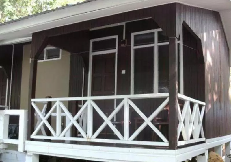 Отель Coral View Island Resort