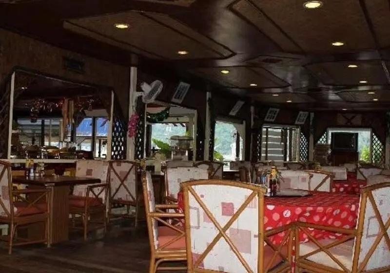 Отель Coral View Island Resort