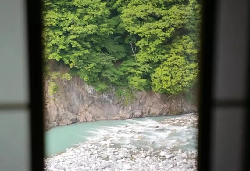 בית מלון כפרי Enraku