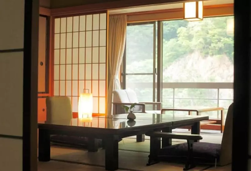 בית מלון כפרי Enraku