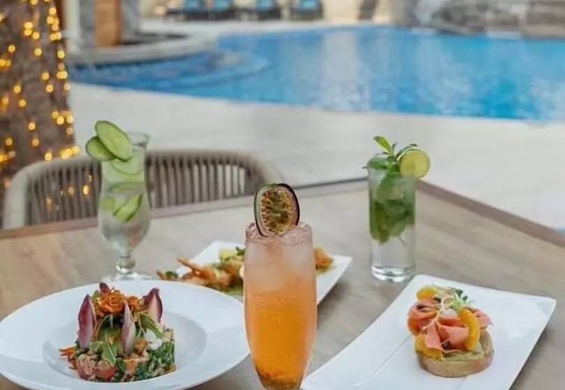 هتل Jumeirah Creekside Dubai