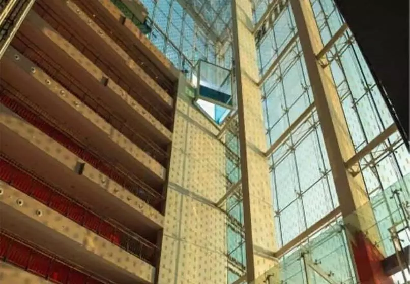 هتل Jumeirah Creekside Dubai