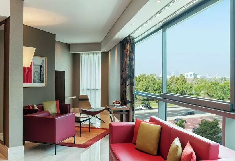 هتل Jumeirah Creekside Dubai