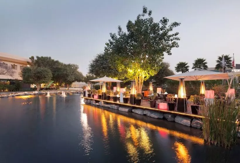 هتل Jumeirah Creekside Dubai