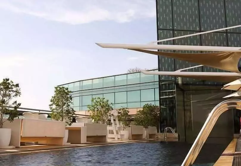 هتل Jumeirah Creekside Dubai