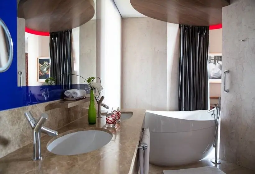 هتل Jumeirah Creekside Dubai