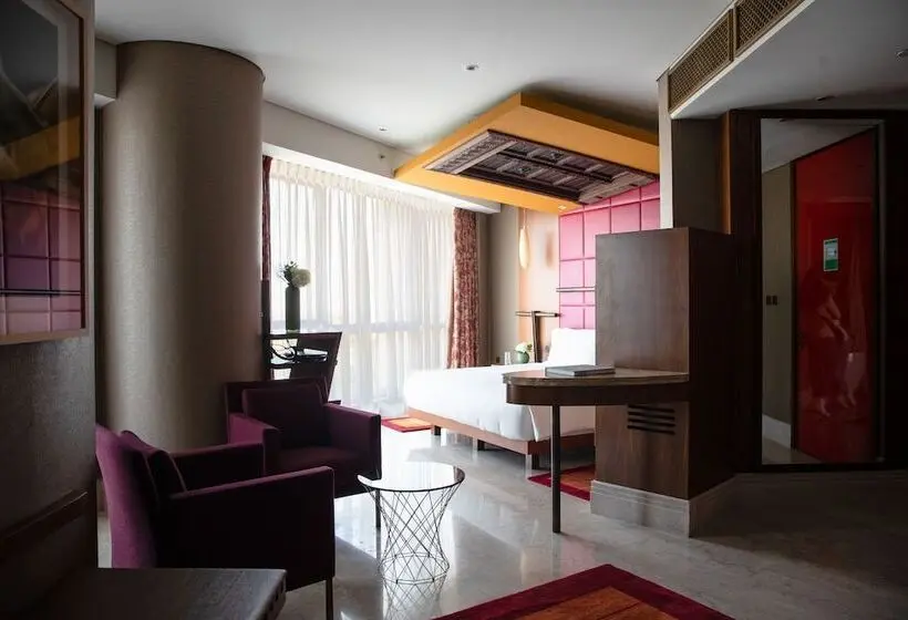 هتل Jumeirah Creekside Dubai