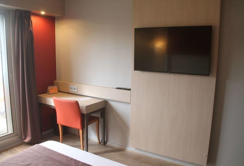 Отель Kyriad Bourg En Bresse