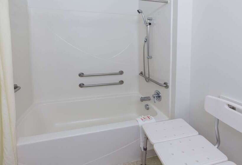 فندق Super 8 By Wyndham Central Pt Medford