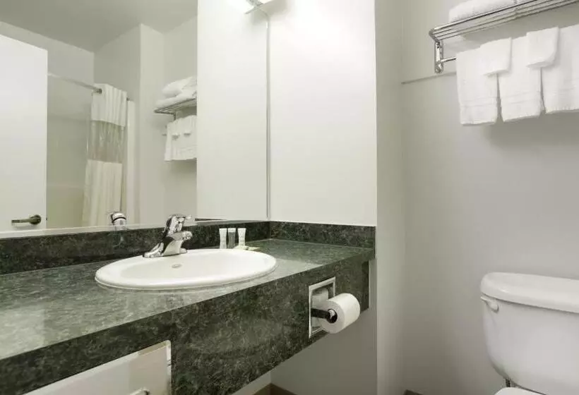 فندق Super 8 By Wyndham Central Pt Medford