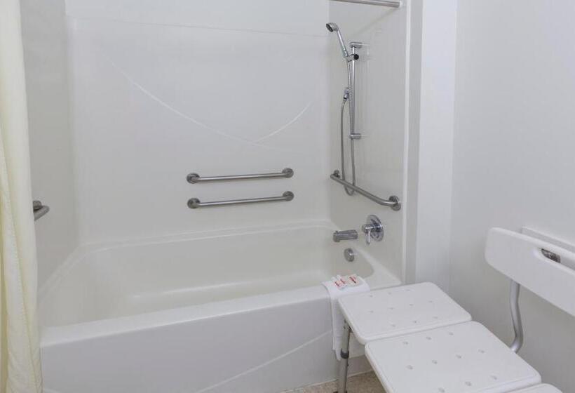 فندق Super 8 By Wyndham Central Pt Medford