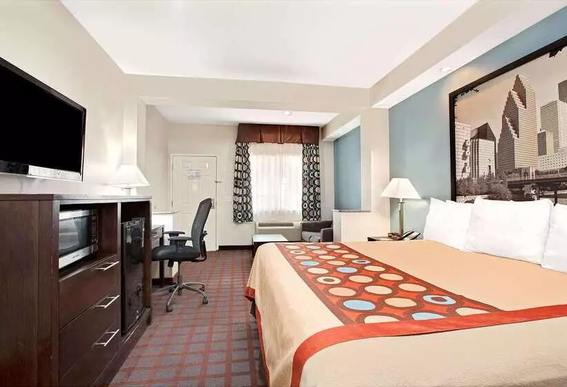 ホテル Super 8 By Wyndham Houston North I45