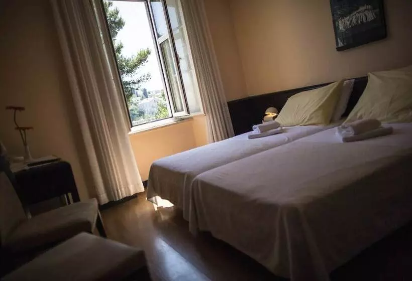 پانسیون Villa Amfora