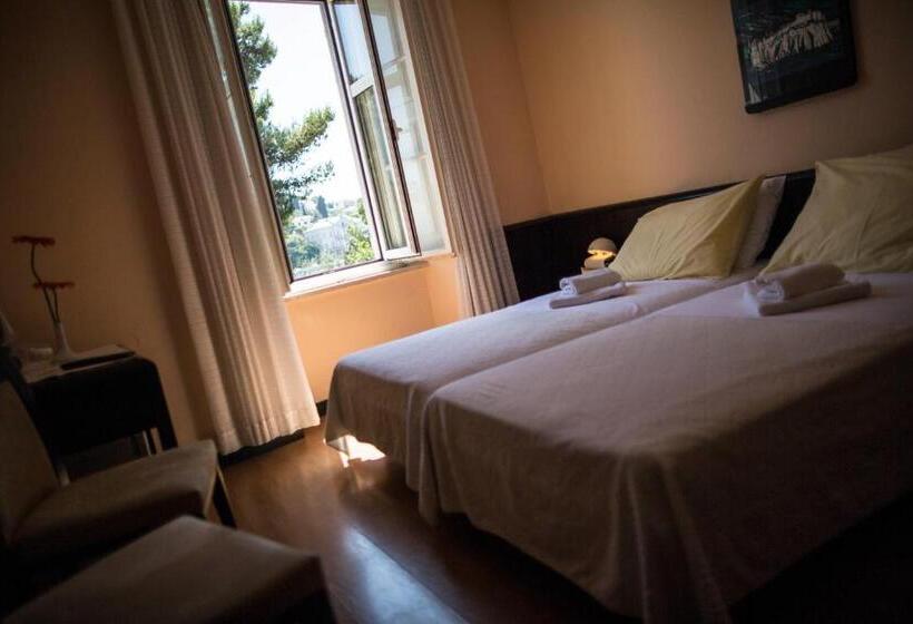 بنسيون Villa Amfora