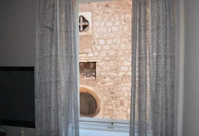 تختخواب و صبحانه Rooms Goga