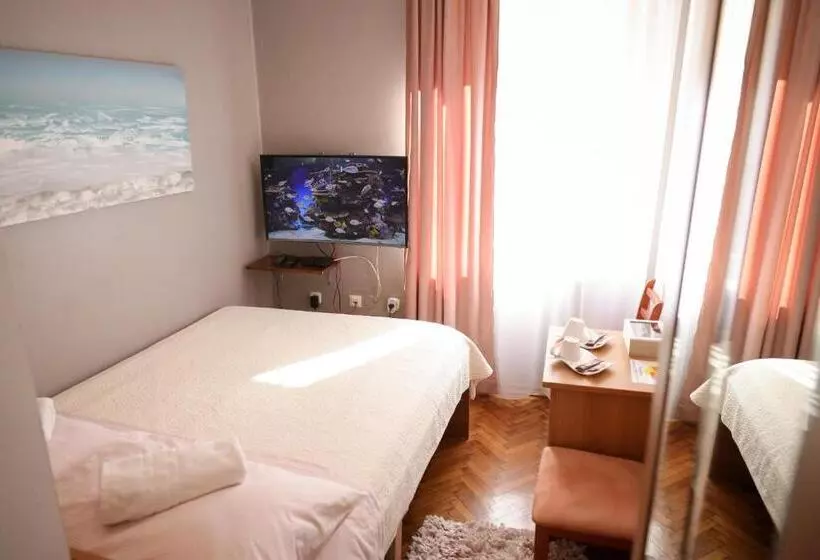 تختخواب و صبحانه Rooms Goga