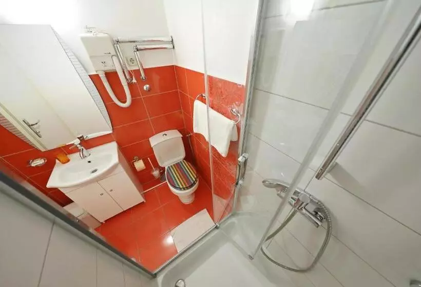 تختخواب و صبحانه Rooms Goga