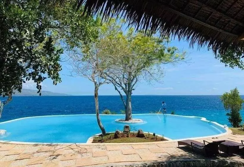 Bluewater Sumilon Island Resort