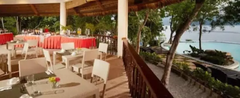 Bluewater Sumilon Island Resort