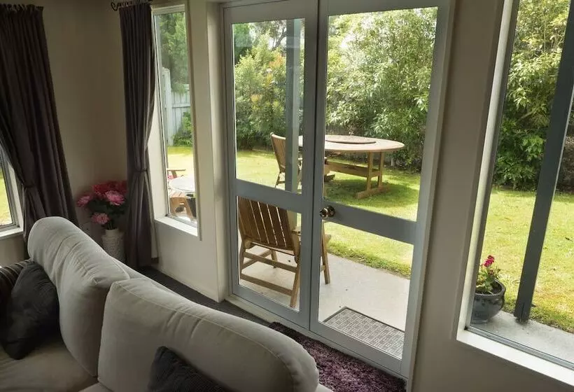 Fitzherbert Court Motel