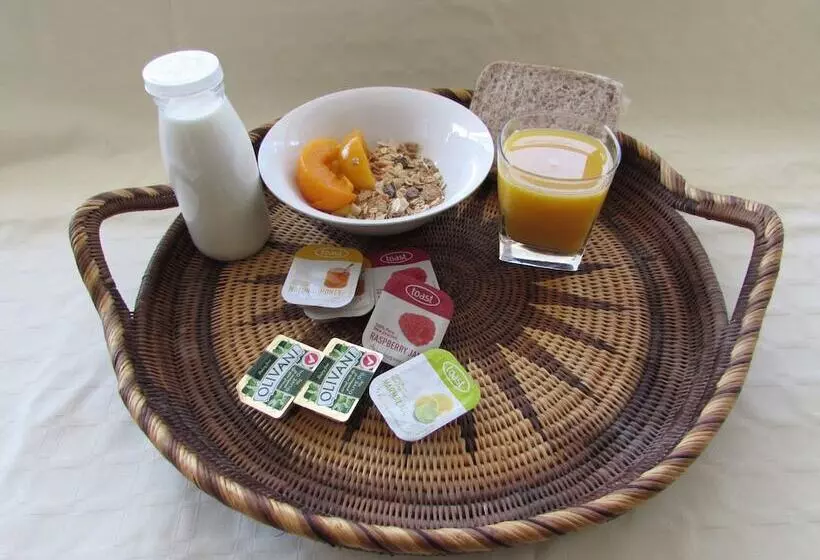 Fitzherbert Court Motel