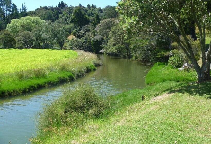 فندق At Parkland Place B&b