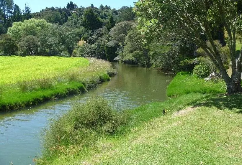 فندق At Parkland Place B&b