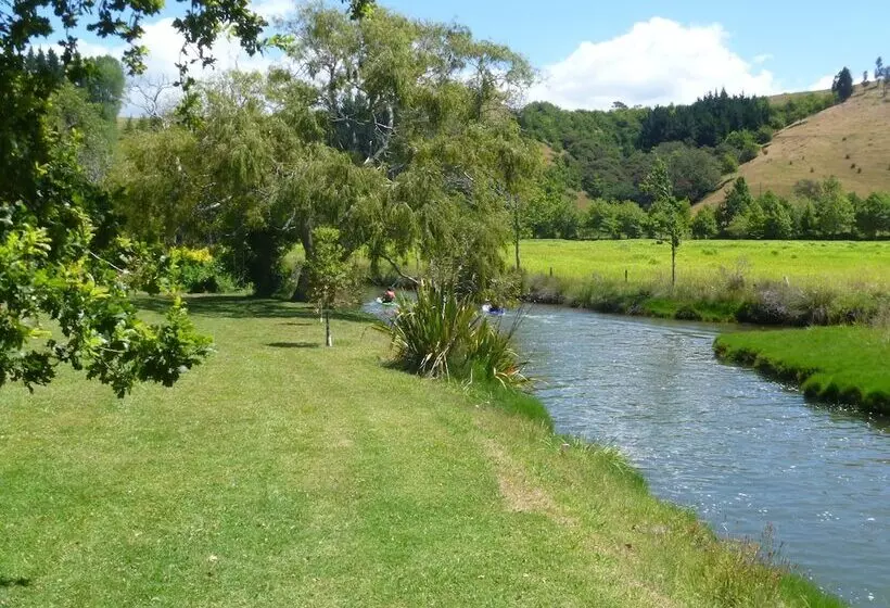 فندق At Parkland Place B&b