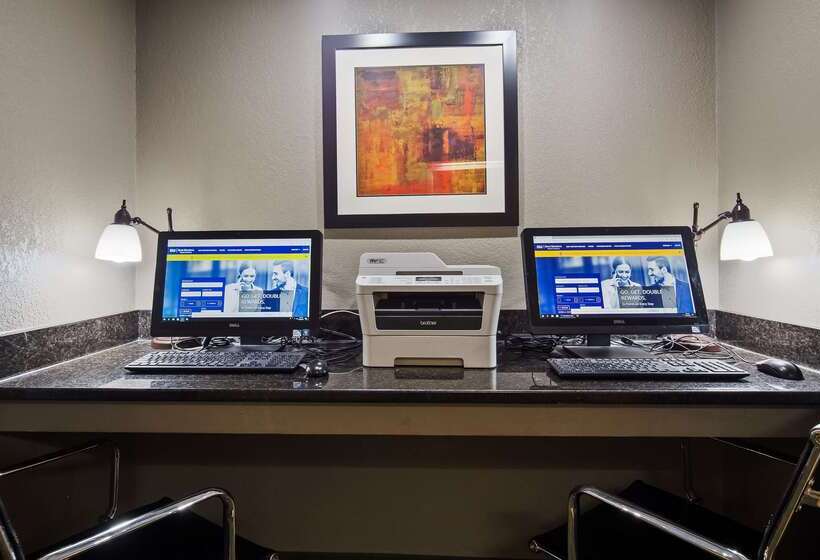 בית מלון כפרי Best Western Lake Cumberland Inn