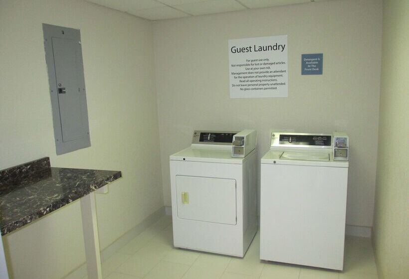 בית מלון כפרי Best Western Lake Cumberland Inn